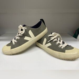 Veja Gray and Cream Women's Sneakers